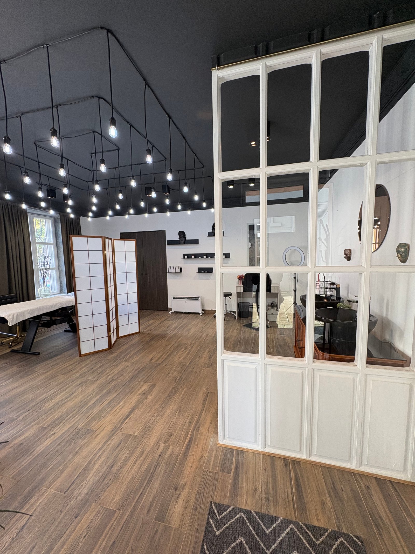 Akvilė Glow Beauty Studio interjeras